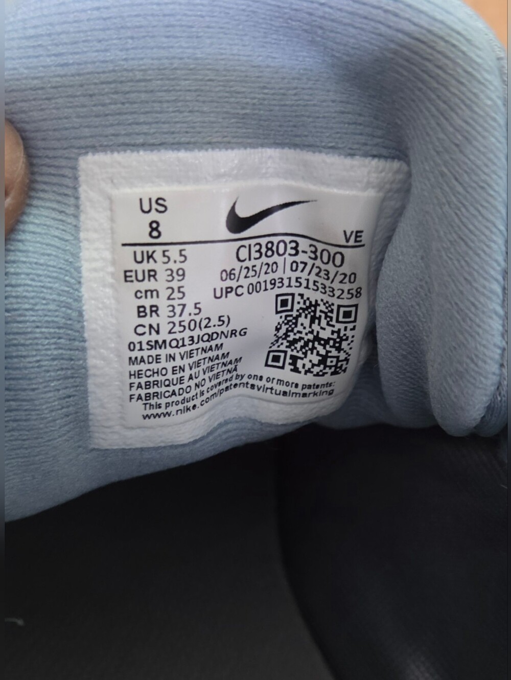 Nike Quest Women’s Light Blue Running Shoes - Picture 2 of 13